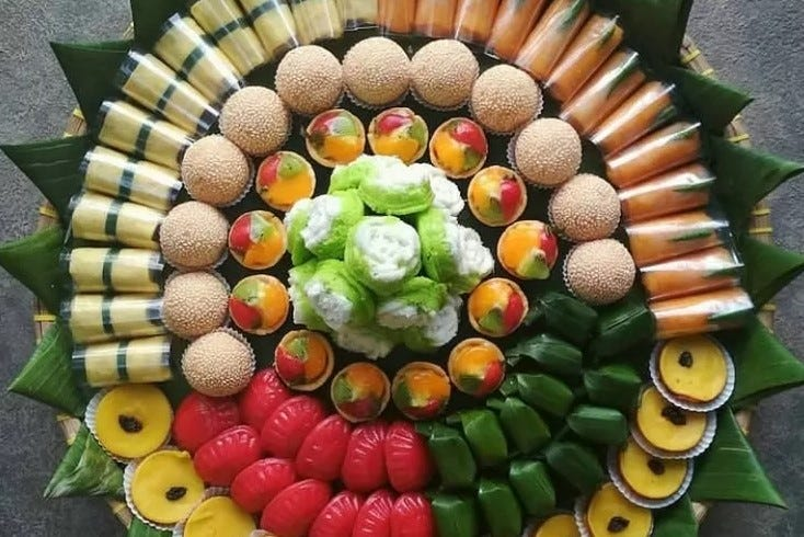 Memperkuat Persaudaraan Melalui Snack Jajan Pasar